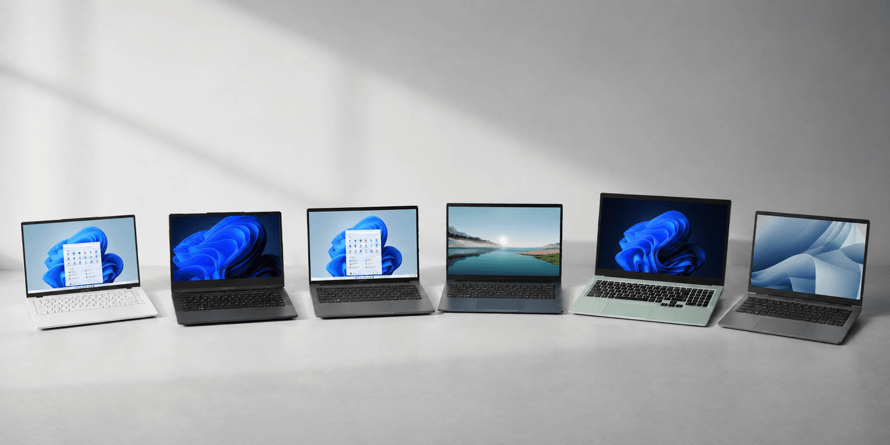 Produk Laptop Advan ditampilkan dengan desain simple yang cocok untuk semua kalangan